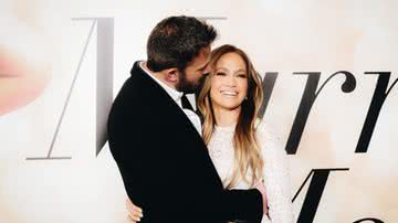 Jennifer Lopez e Ben Affleck fazem tatuagem combinando - Getty Images